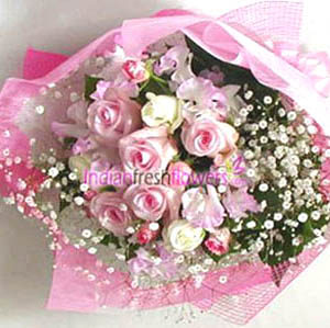 12 Pink Roses